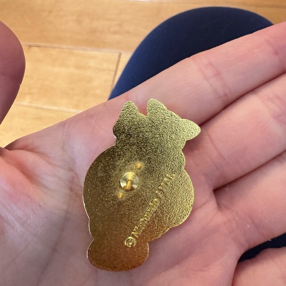 Kirby Pink and Red Enamel Pin with Floral Design - Picture 2 of 2